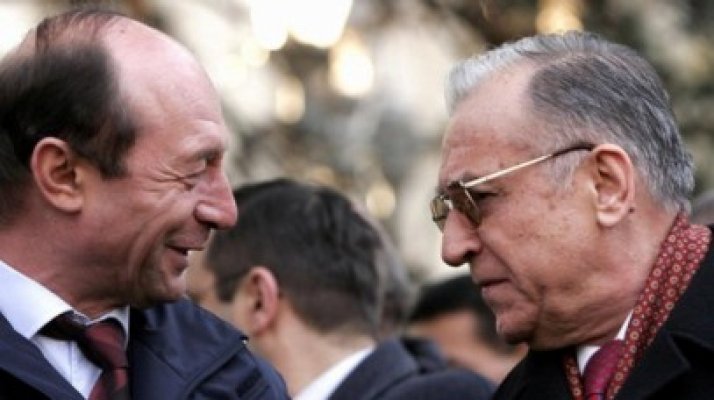 Iliescu spune că Băsescu riscă suspendarea dacă nu-şi schimbă purtarea
